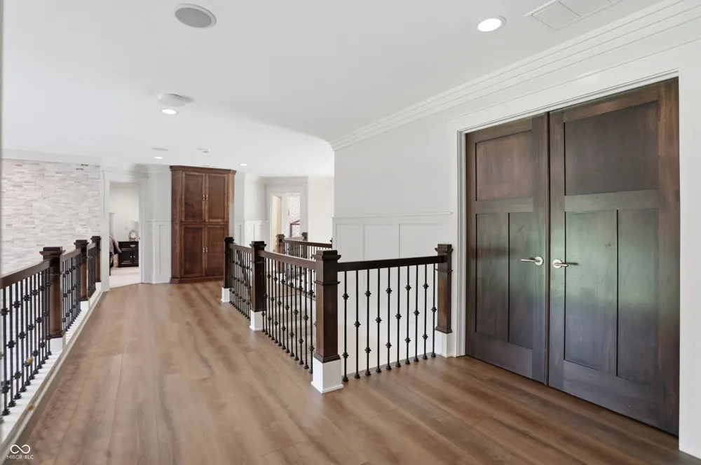 16032 Colleton Court Carmel, IN 46033