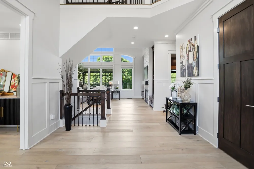 16032 Colleton Court Carmel, IN 46033