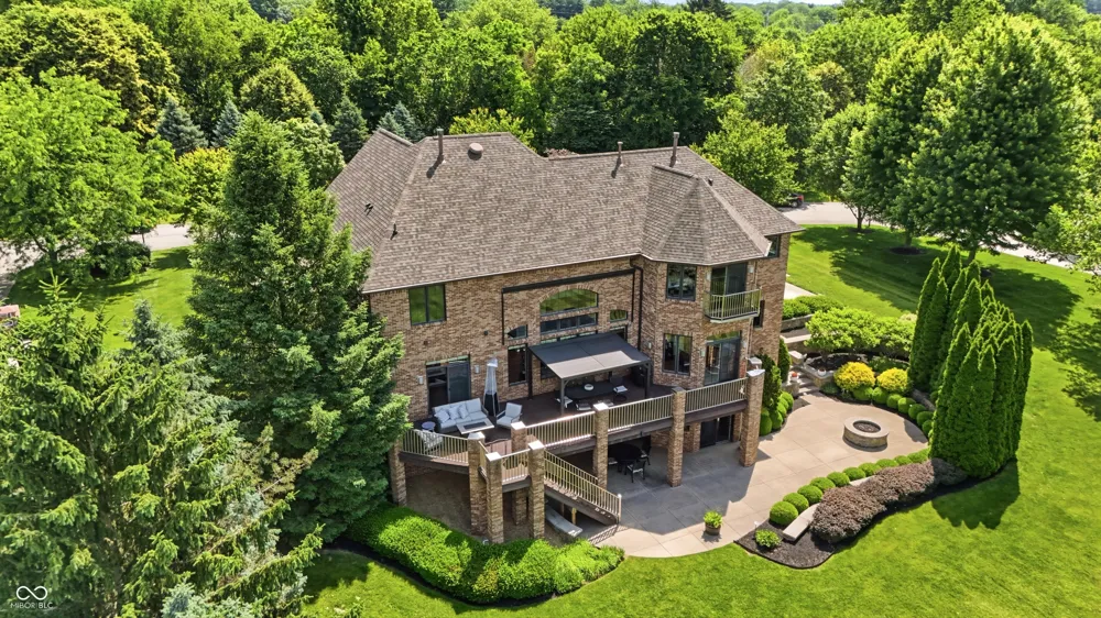 16032 Colleton Court Carmel, IN 46033