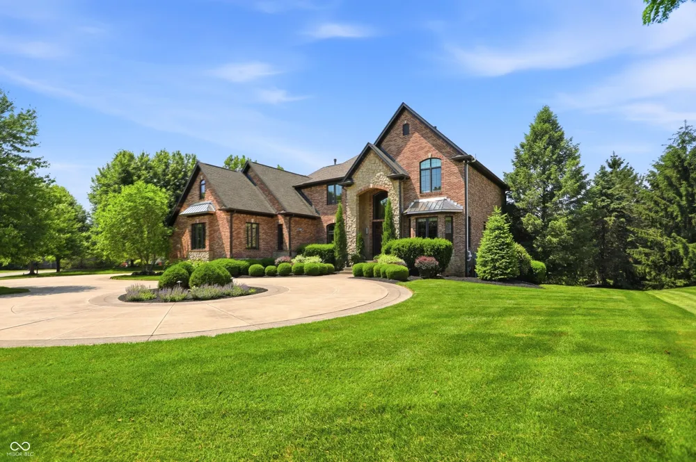 16032 Colleton Court Carmel, IN 46033