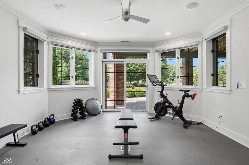 16032 Colleton Court Carmel, IN 46033