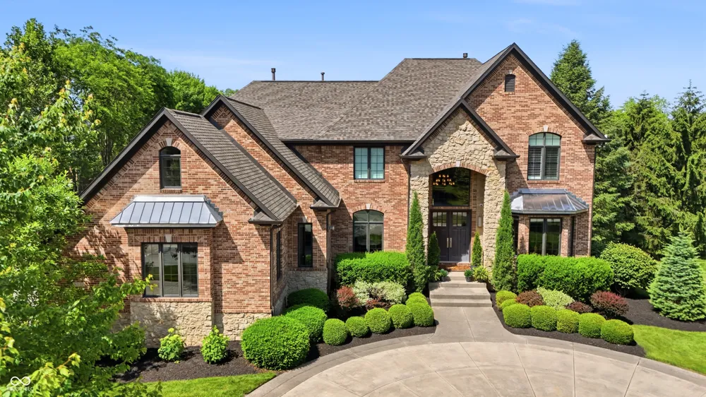 16032 Colleton Court Carmel, IN 46033