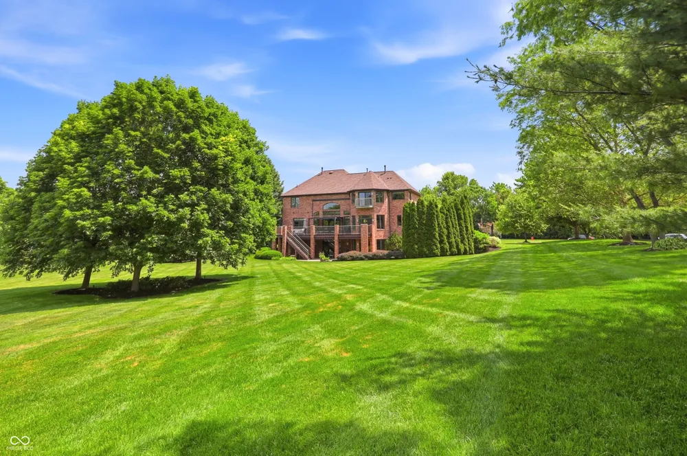 16032 Colleton Court Carmel, IN 46033