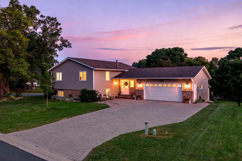 8419 Cooper Way Inver Grove Heights, MN 55076