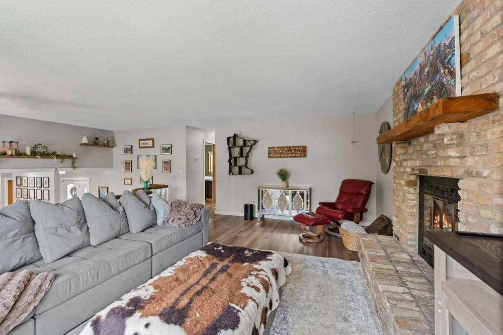 8419 Cooper Way Inver Grove Heights, MN 55076