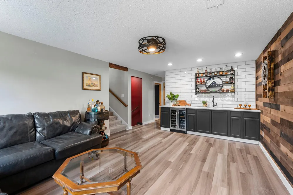 8419 Cooper Way Inver Grove Heights, MN 55076