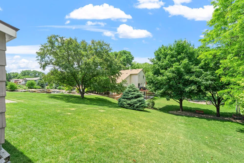 8419 Cooper Way Inver Grove Heights, MN 55076