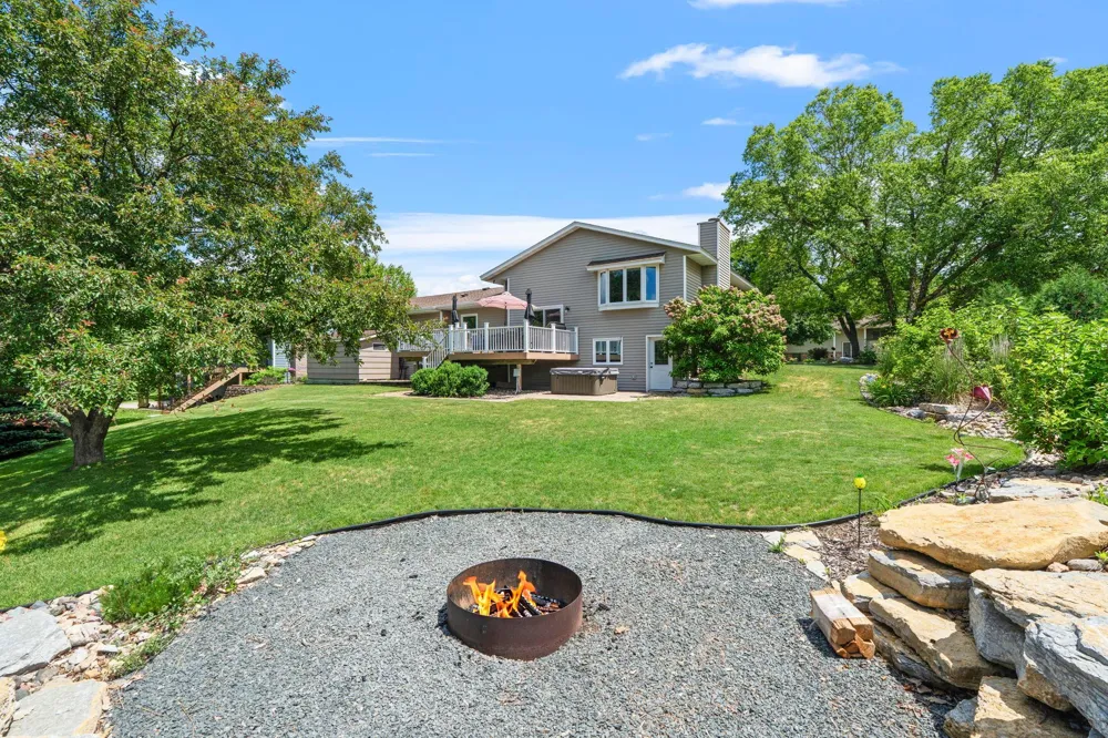 8419 Cooper Way Inver Grove Heights, MN 55076