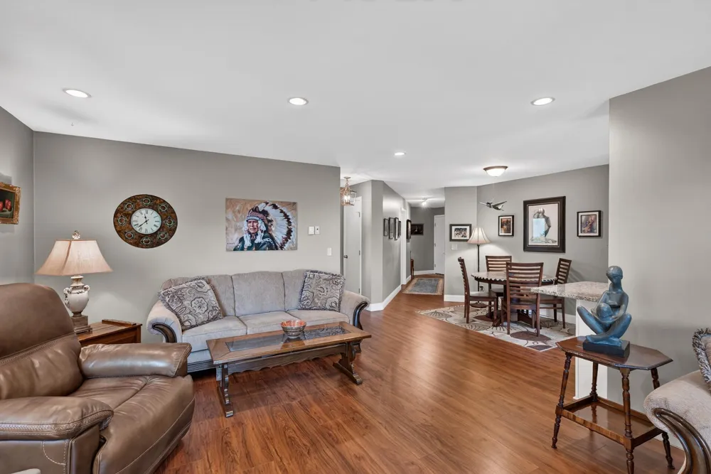 3275 80th Street E #307 Inver Grove Heights, MN 55076