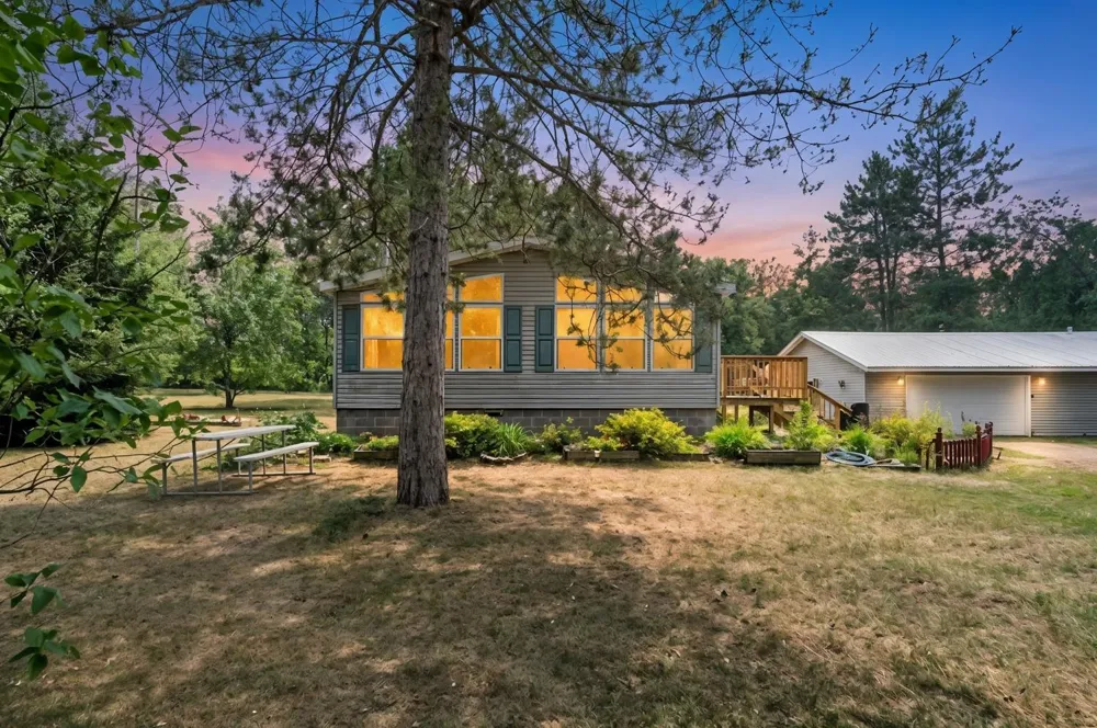 94688 Sunset Lane Moose Lake, MN 55767