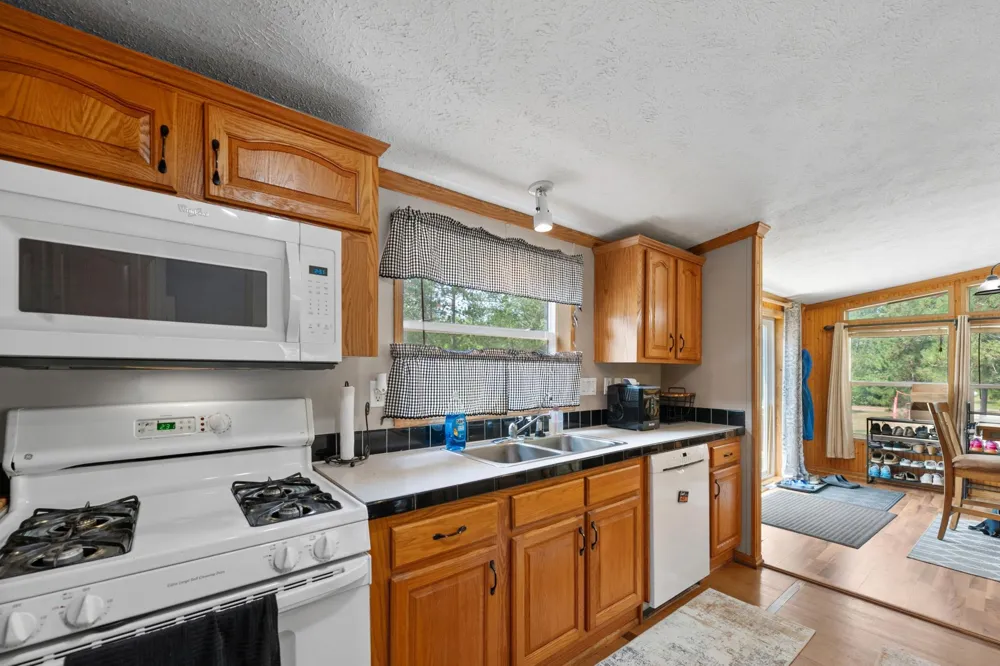 94688 Sunset Lane Moose Lake, MN 55767