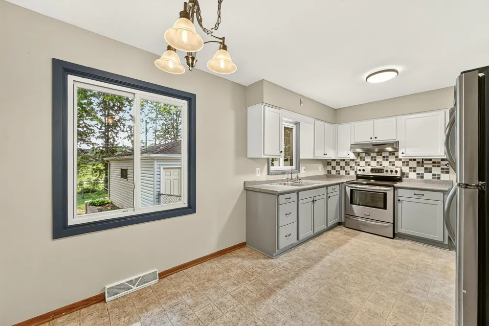1706 34th Street NW Rochester, MN 55901