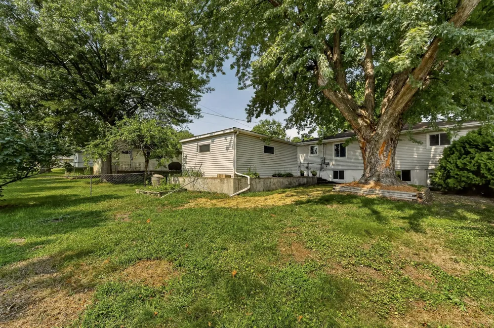 1706 34th Street NW Rochester, MN 55901