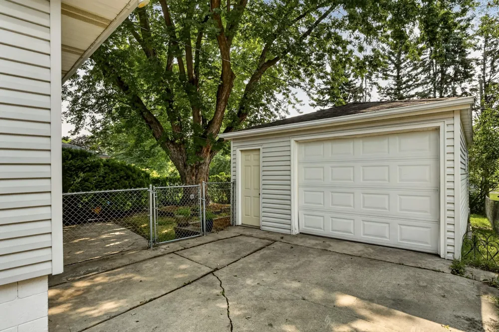1706 34th Street NW Rochester, MN 55901