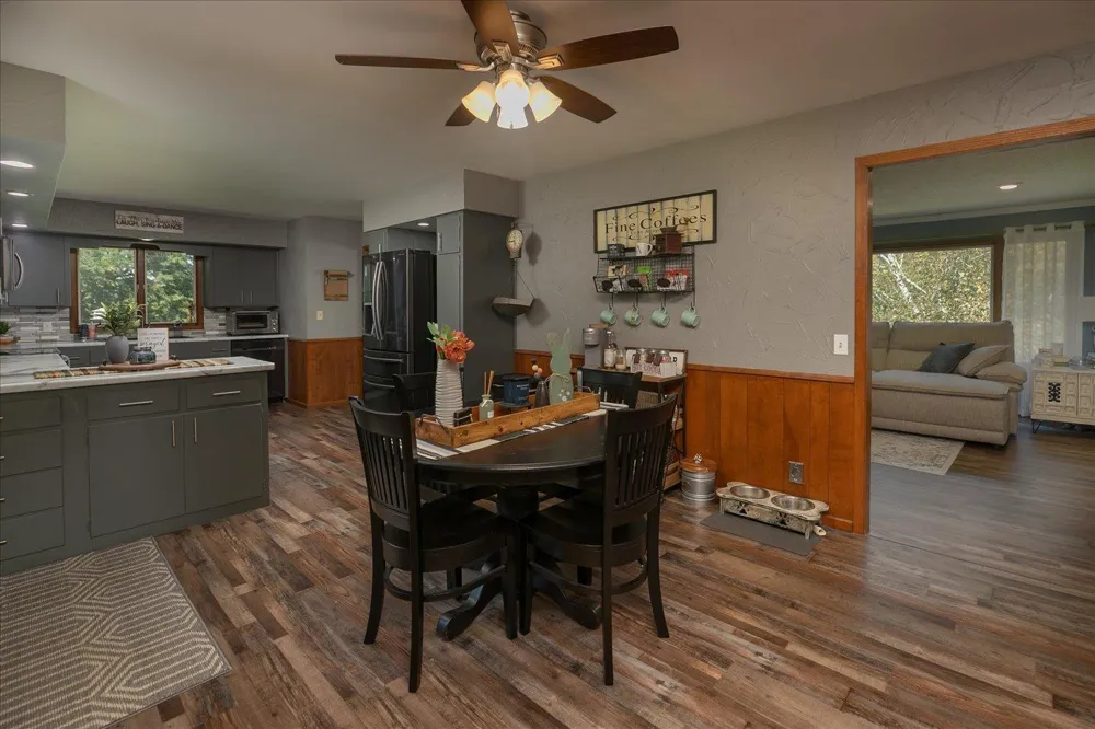 805 Auburn Avenue S Lanesboro, MN 55949