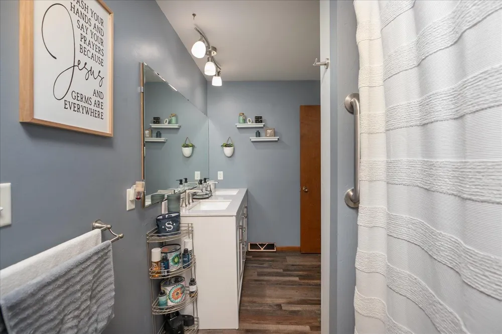 805 Auburn Avenue S Lanesboro, MN 55949