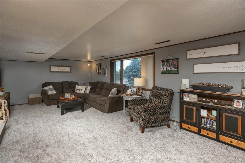 805 Auburn Avenue S Lanesboro, MN 55949