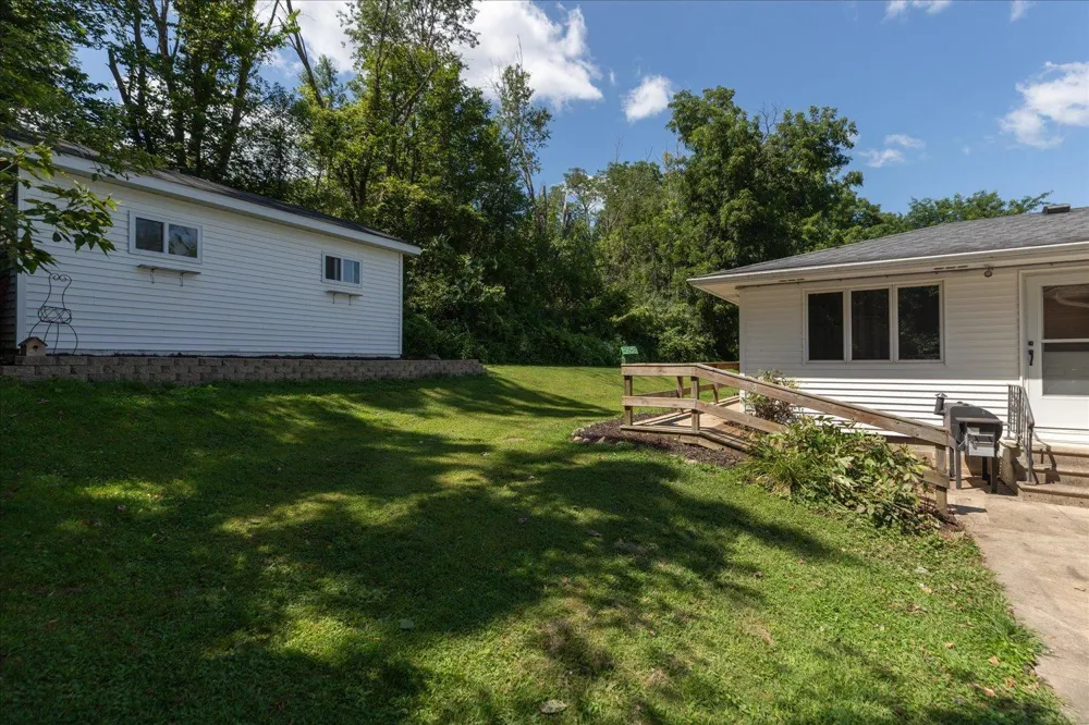 805 Auburn Avenue S Lanesboro, MN 55949