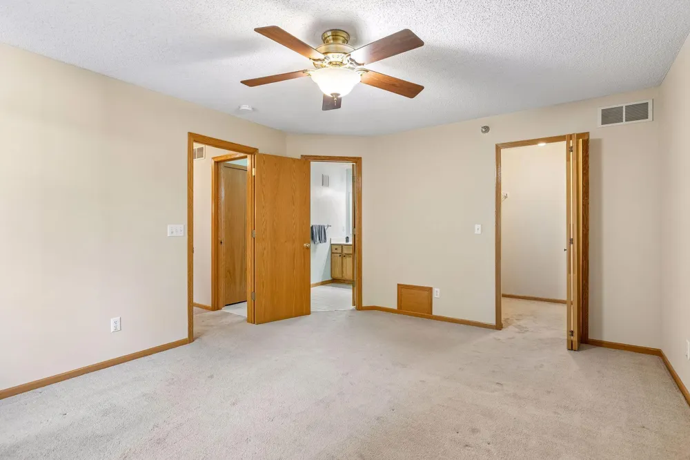 8271 Kimball Drive Eden Prairie, MN 55347