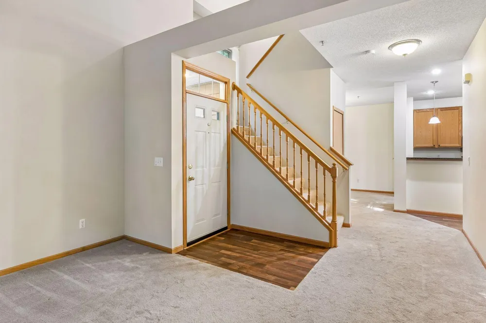 8271 Kimball Drive Eden Prairie, MN 55347
