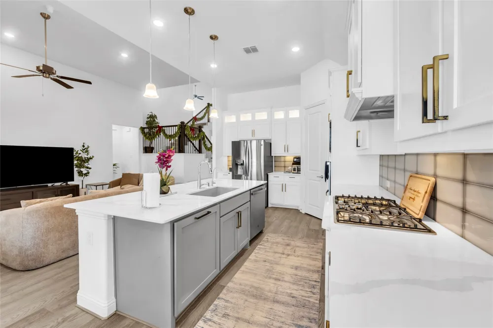 2218 Christopher Lane Euless, TX 76040