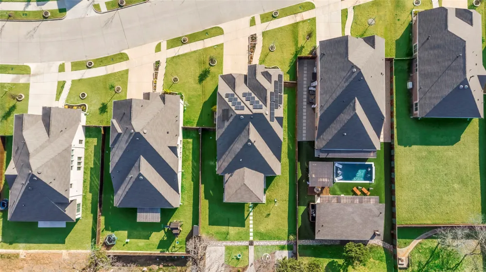 2218 Christopher Lane Euless, TX 76040