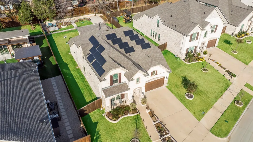 2218 Christopher Lane Euless, TX 76040