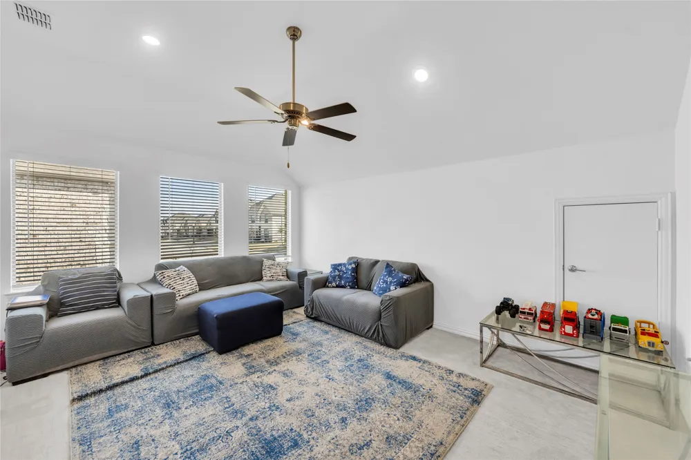 2218 Christopher Lane Euless, TX 76040