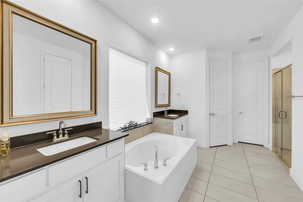 2218 Christopher Lane Euless, TX 76040