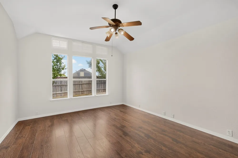 1756 Hidden Brook Drive Grand Prairie, TX 75050