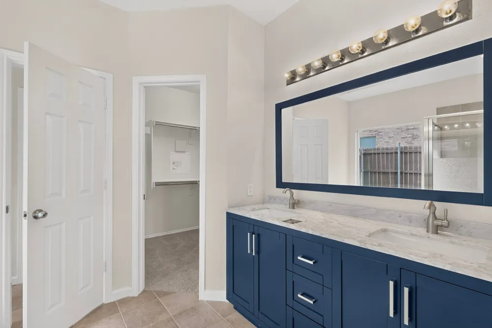 1756 Hidden Brook Drive Grand Prairie, TX 75050