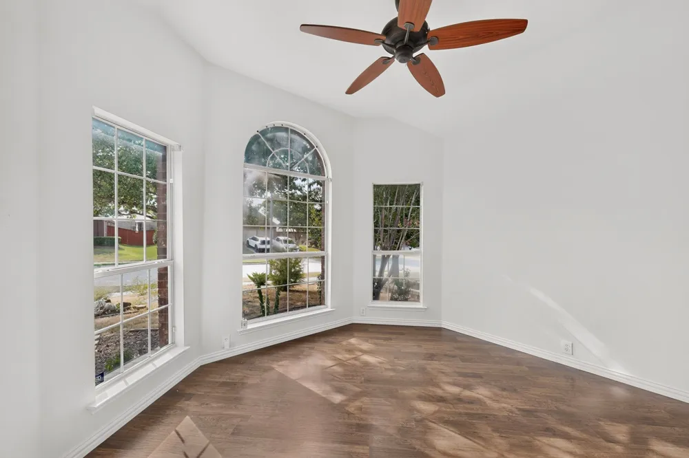 1756 Hidden Brook Drive Grand Prairie, TX 75050