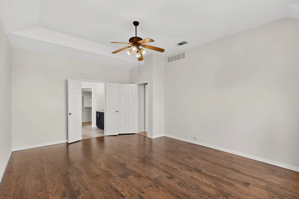 1756 Hidden Brook Drive Grand Prairie, TX 75050