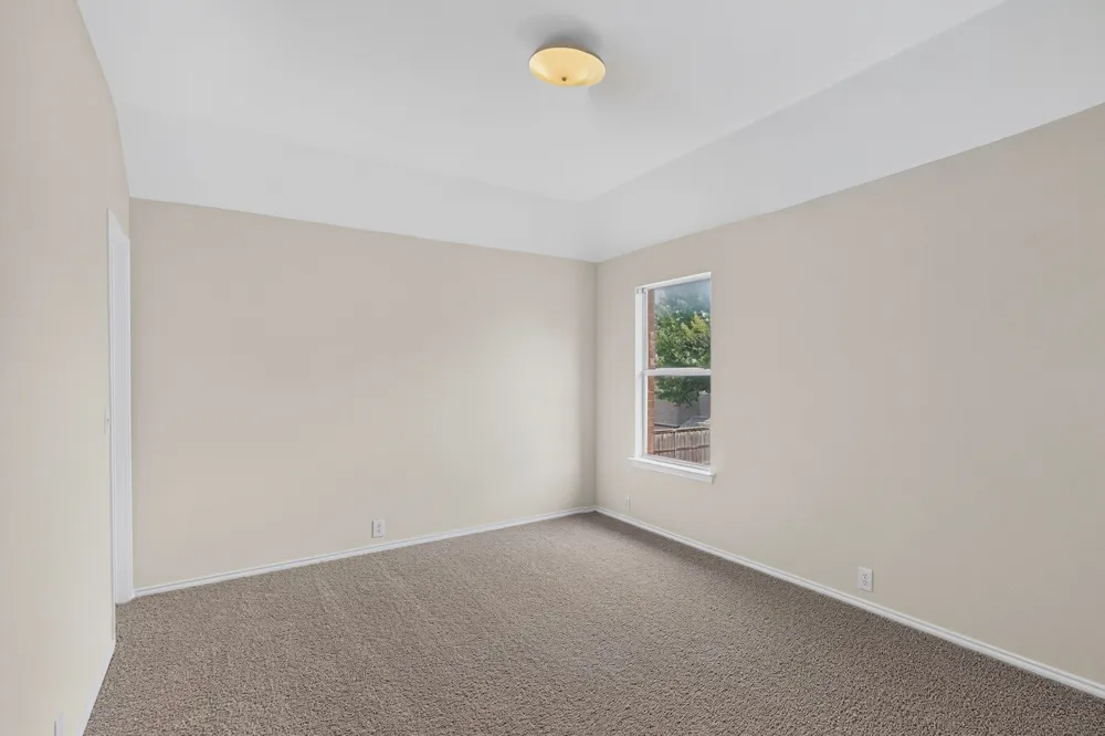 1756 Hidden Brook Drive Grand Prairie, TX 75050