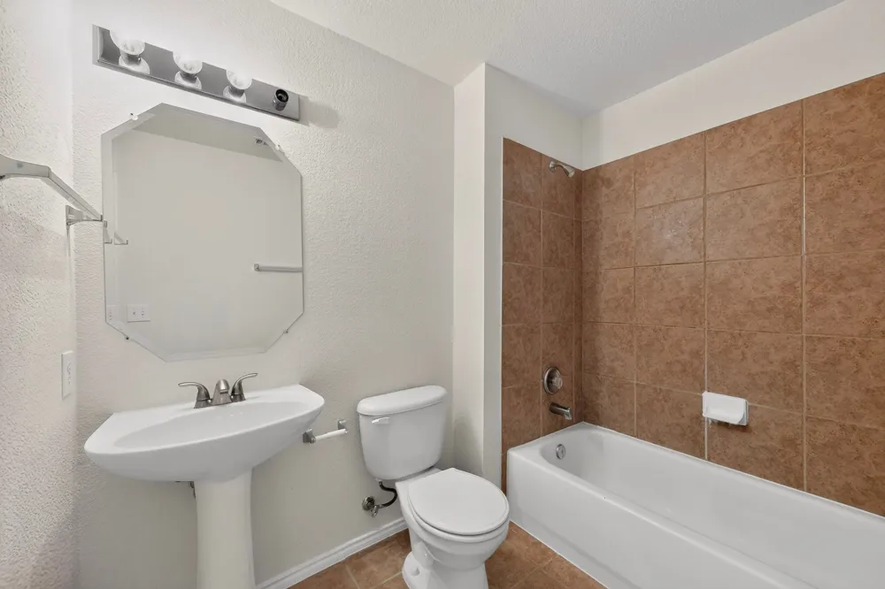 1756 Hidden Brook Drive Grand Prairie, TX 75050