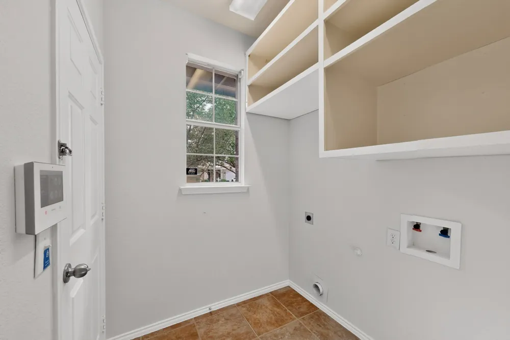 1756 Hidden Brook Drive Grand Prairie, TX 75050