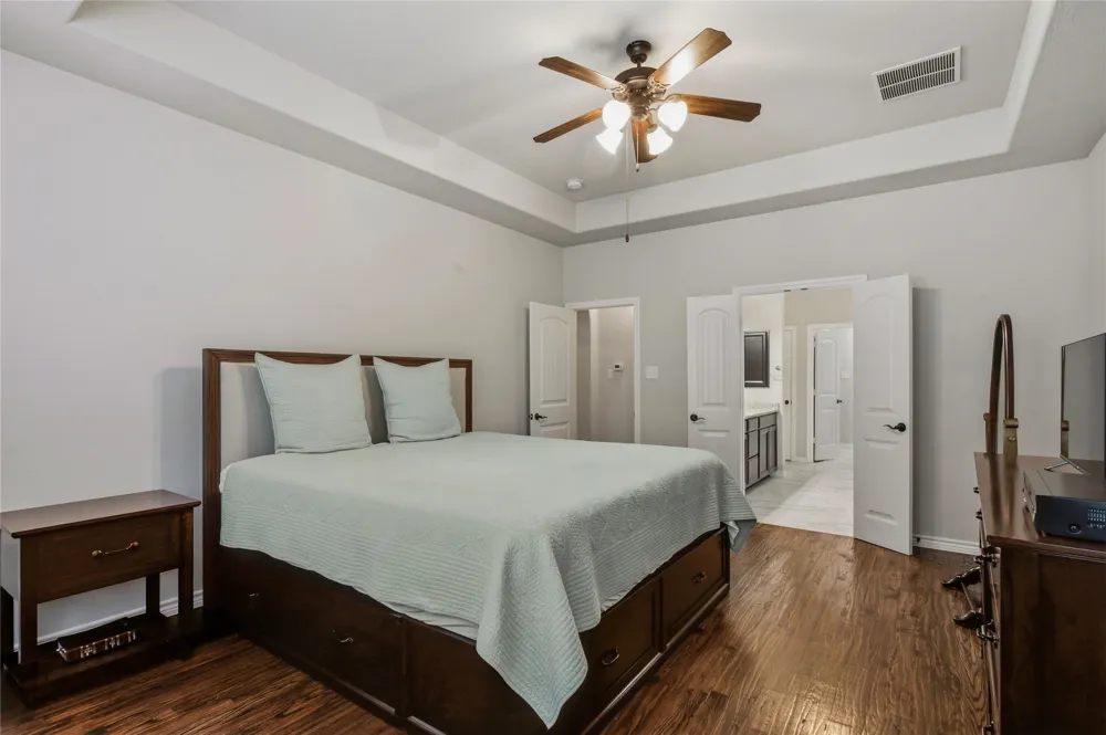 921 Viburnum Drive Fort Worth, TX 76131