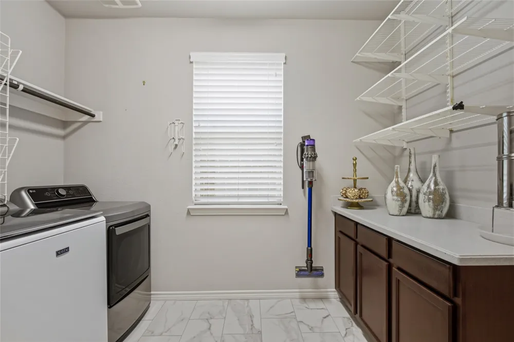 921 Viburnum Drive Fort Worth, TX 76131