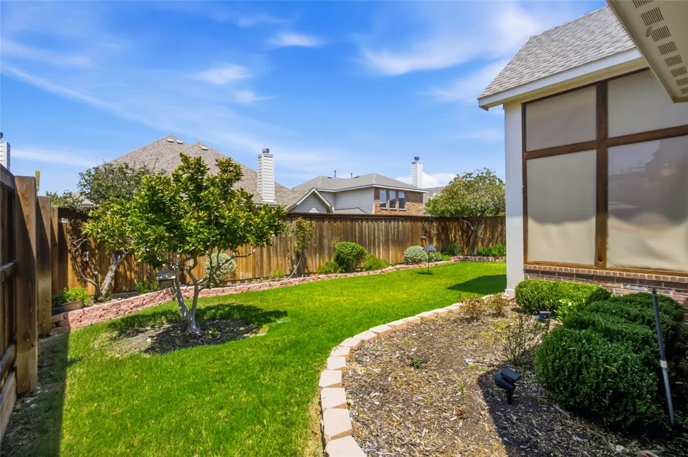 921 Viburnum Drive Fort Worth, TX 76131