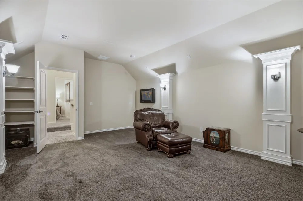 921 Viburnum Drive Fort Worth, TX 76131