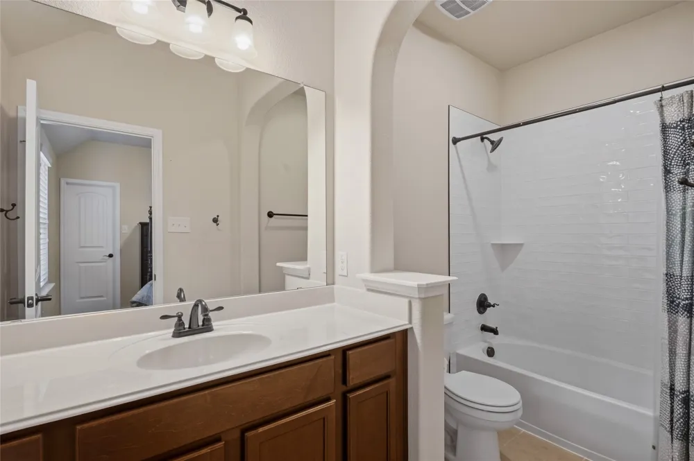 921 Viburnum Drive Fort Worth, TX 76131