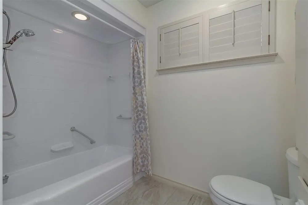 2604 Twinpost Court Irving, TX 75062