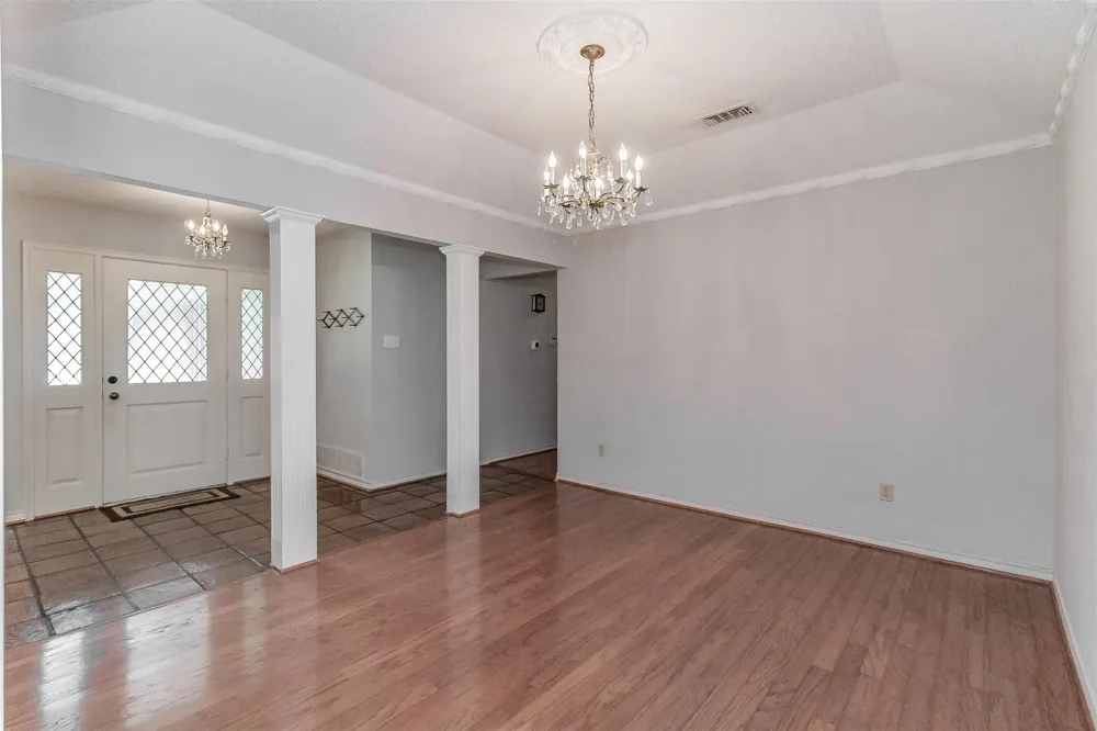2604 Twinpost Court Irving, TX 75062