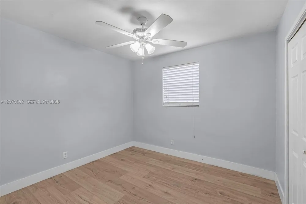 5001 SW 92nd Ter Cooper City, FL 33328