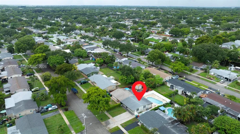 5001 SW 92nd Ter Cooper City, FL 33328