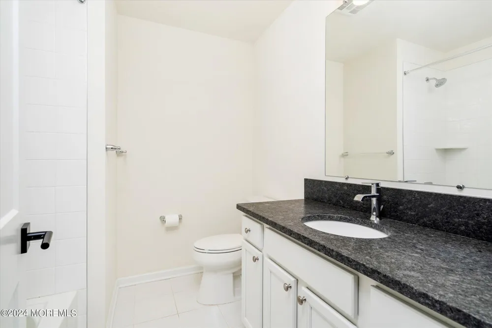3327 Poplar Place Wall, NJ 07719