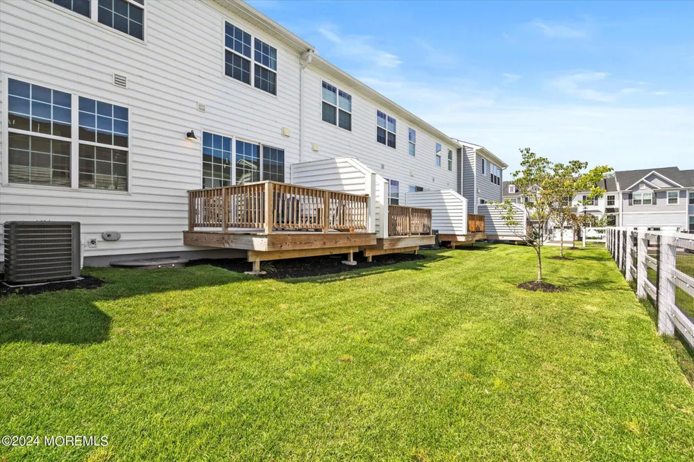 3327 Poplar Place Wall, NJ 07719