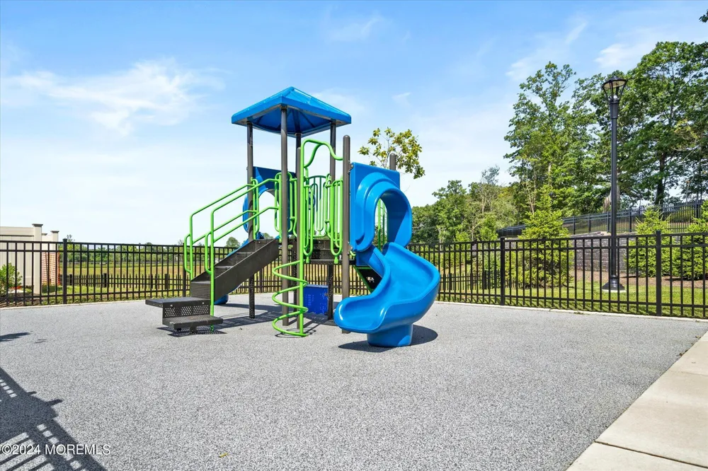 3327 Poplar Place Wall, NJ 07719