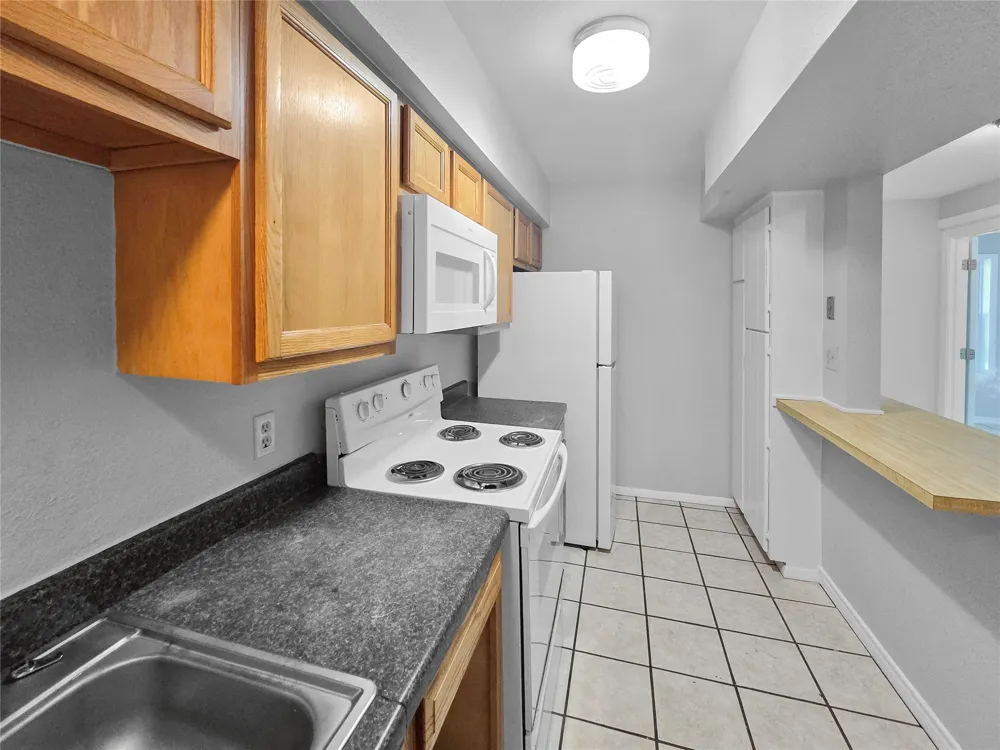 608 Beshears Calera, OK 74730
