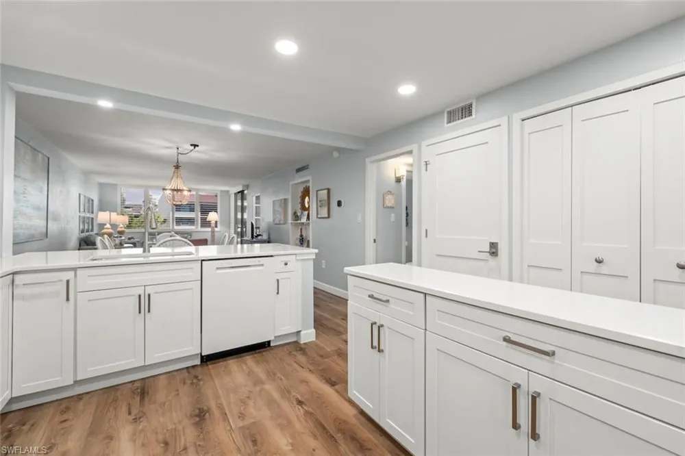 979 E Gulf Drive #242 Sanibel, FL 33957
